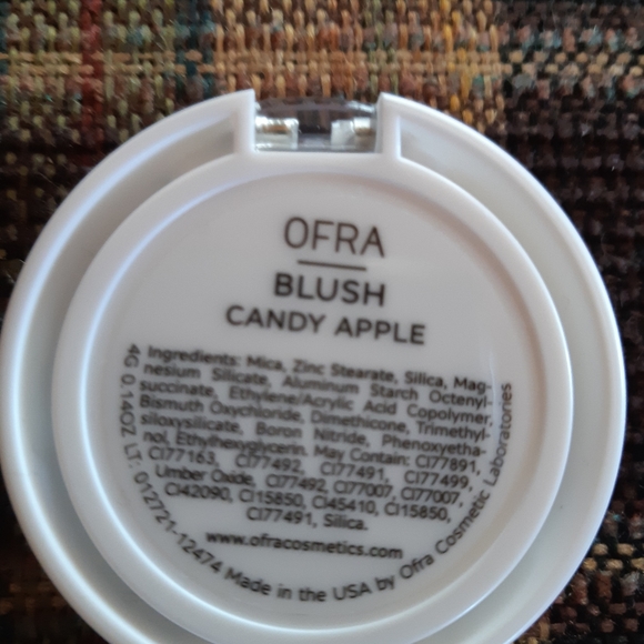 Ipsy Bag and four items - Picture 5 of 8